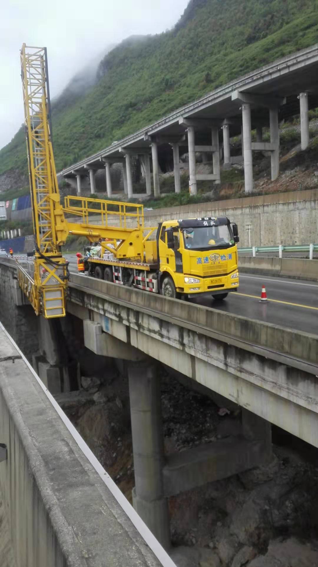橋梁檢測(cè)車出租