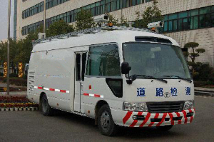 路面檢測(cè)車